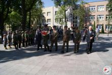 Delegacja ZŻWP Koło nr 5 w Busku- Zdroju składa kwiaty pod Pomnikiem Tadeusza Kościuszki